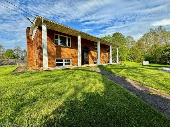 407 Keller Ln, Williamstown, WV 26187