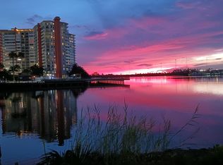 1301 NE Miami Gardens Dr APT 1702W, Miami, FL 33179