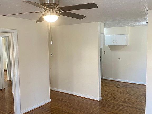 3rd image of 111 Lincoln St