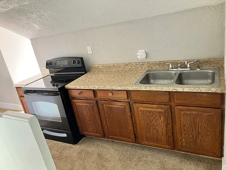 451 Columbus Ave #C — Photo 5