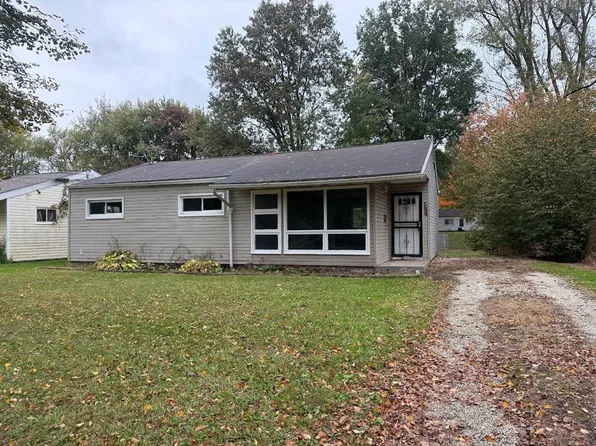 1689 Wakefield Dr, Akron, OH 44320