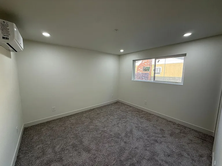 1565 Carlin St — Photo 8