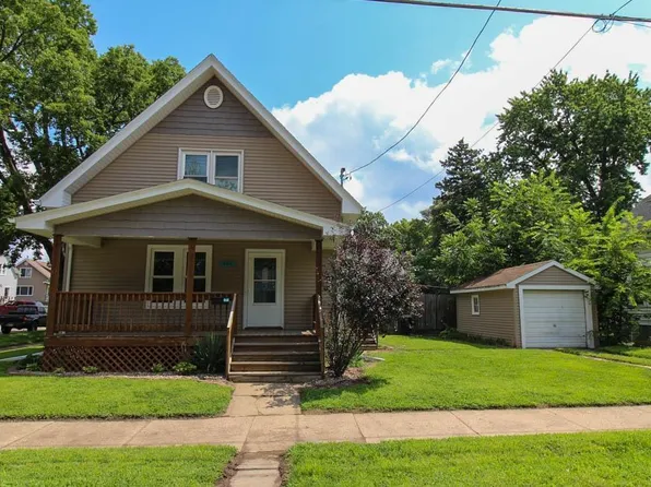 924 Burton Ave, Waterloo, IA 50703