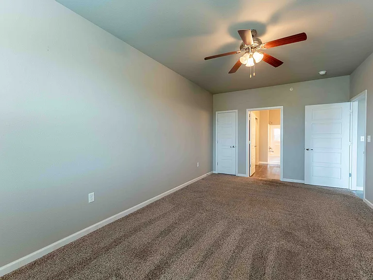 Coryell Commons — Photo 58