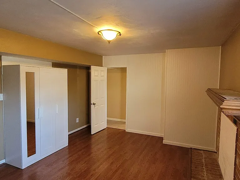1278 Eaglewood Dr #5 — Photo 2