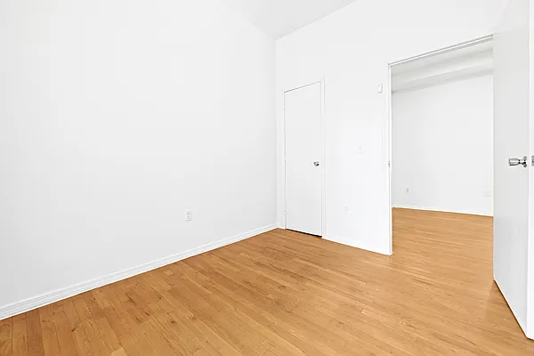 Rented by REAL New York | media 7