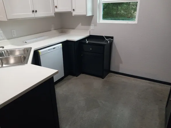 221 San Angelo Ave #B, Fort Worth, TX 76126