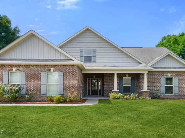 460 Venito Dr, Biloxi, MS 39531