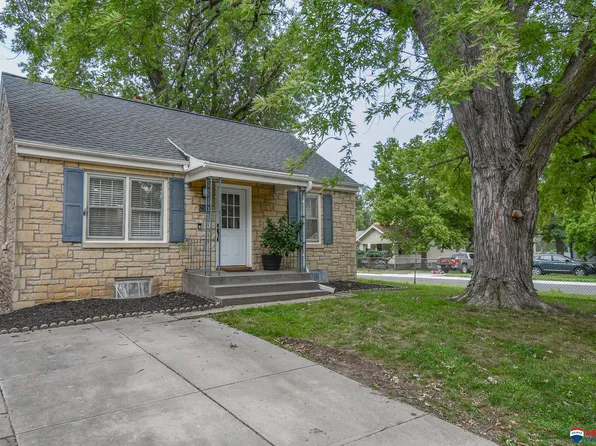 2310 N 63rd St, Lincoln, NE 68507