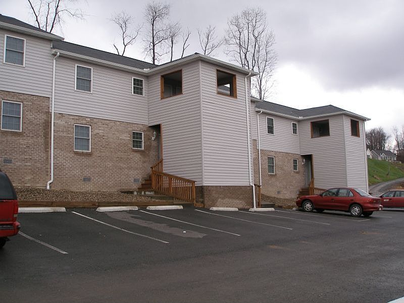 Pinnacle Height Condo