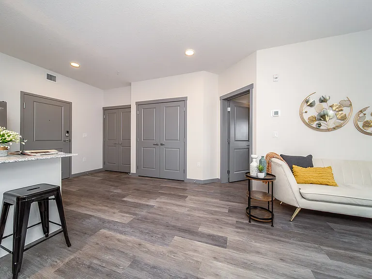 730 Tamarack Way NW — Photo 16