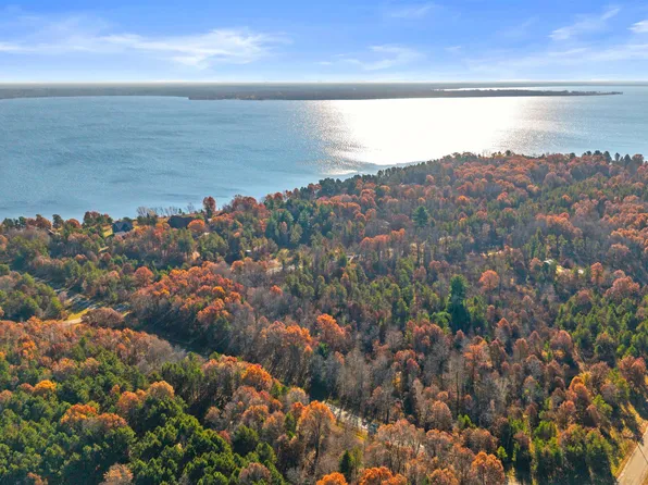 N13692 Pinewood Dr, Warrens, WI 54646