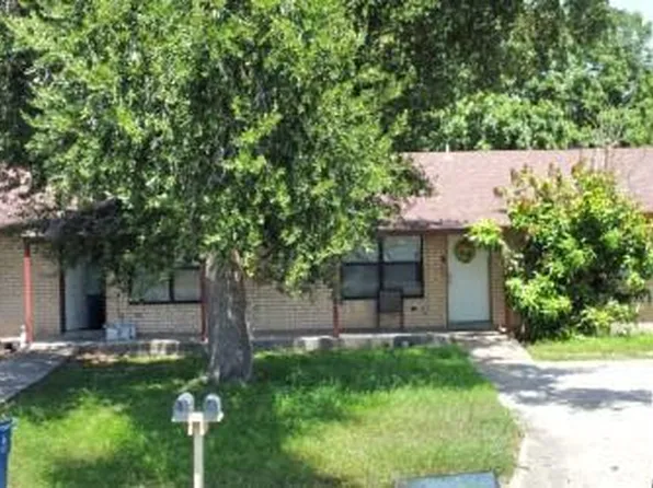760 Florida St, Mercedes, TX 78570
