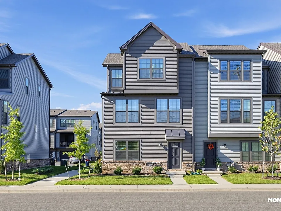 335 E Cochran St