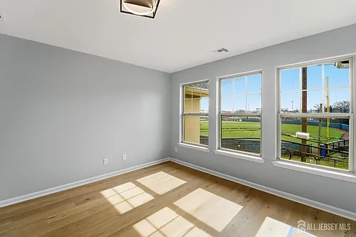 704 Green Ln Photo 1