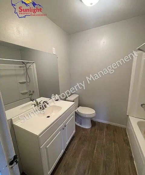310 N Main St — Photo 5