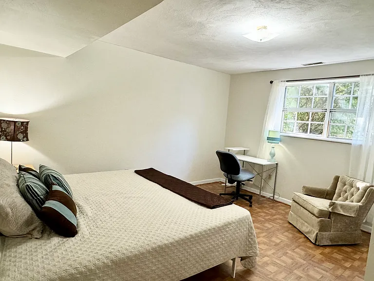 22 Meadowlark Dr #2 — Photo 9