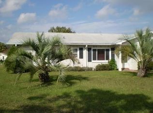 6105 17th St, Zephyrhills, FL 33542