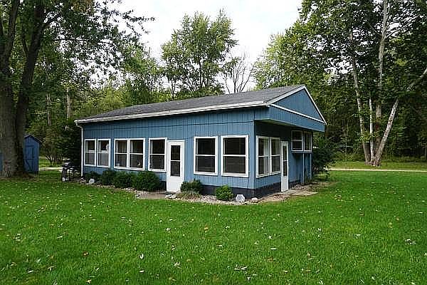 11832 Riverman, Grant, MI 49327 | Zillow
