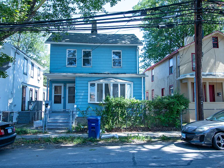 37 Granfield Ave #2 — Photo 1