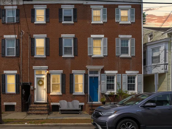 134 2nd St, Bordentown, NJ 08505