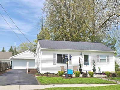 303 36th St, Bay City, MI, 48708