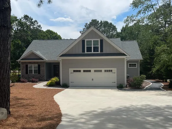 139 Longleaf Drive, West End, NC 27376