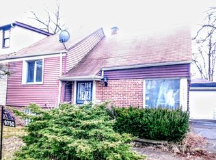 9750 S Oglesby Ave, Chicago, IL