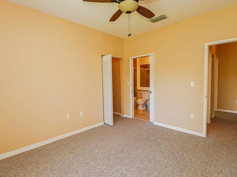 540 Florida Club Blvd #540 — Photo 23