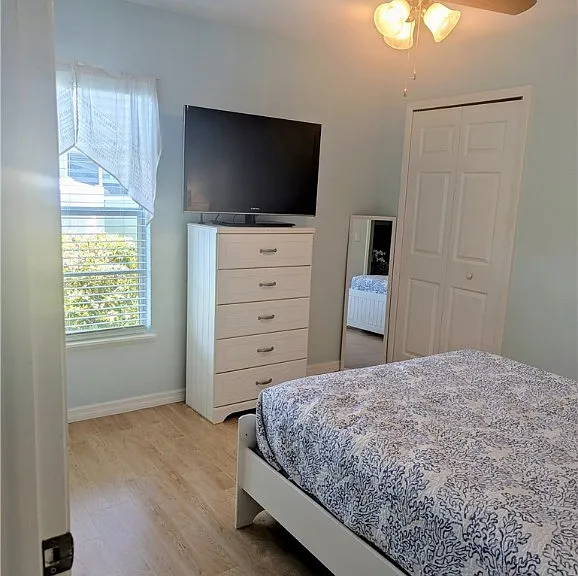 2535 SW 28th Pl — Photo 18