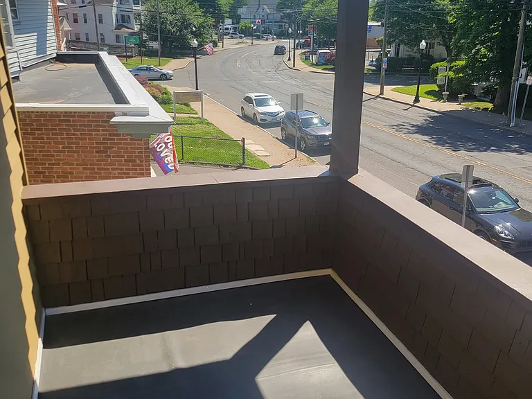 218 Park Rd — Photo 2