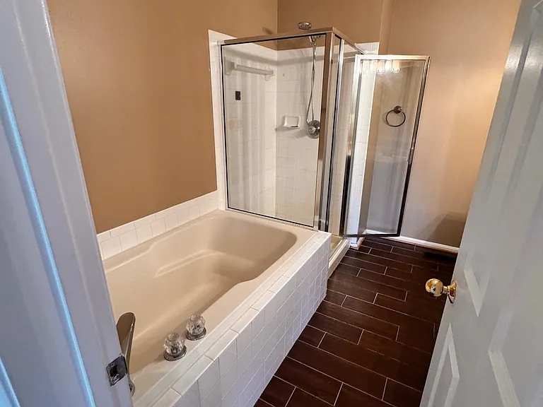 318 Roff Point Dr — Photo 18