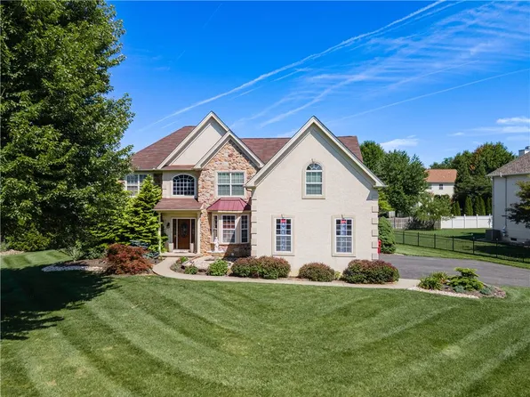 2295 Leigh Dr, Easton, PA 18040