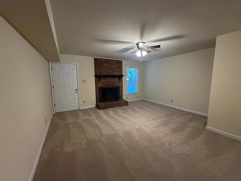 1644 India Hook Rd — Photo 5