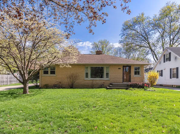 713 W Roe St, Buchanan, MI 49107