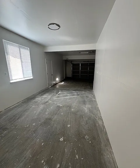 1596 Queensland Ave — Photo 14