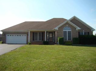 649 Summerlin Dr, Bowling Green, KY 42104