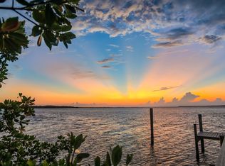 1800 Woodring Rd, Sanibel, FL 33957