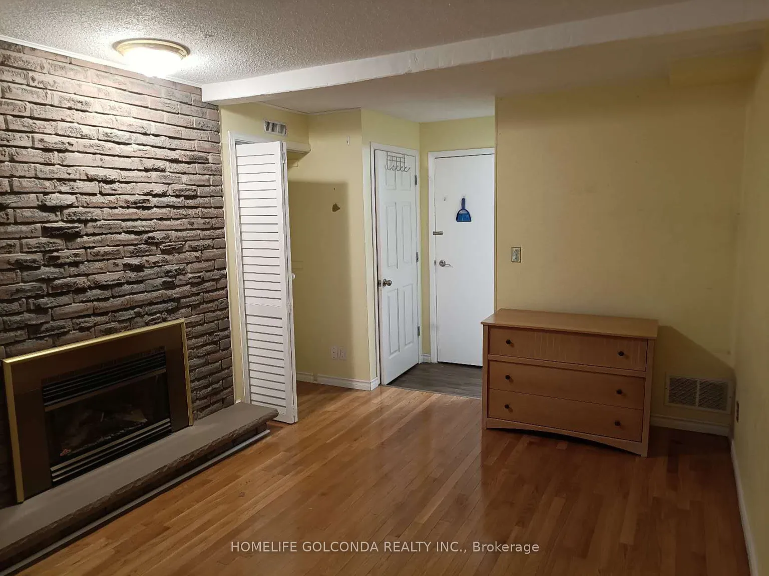 1 bed, $1,100 — Photo 3
