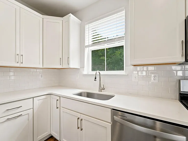 59 Four Leaf Dr — Photo 6