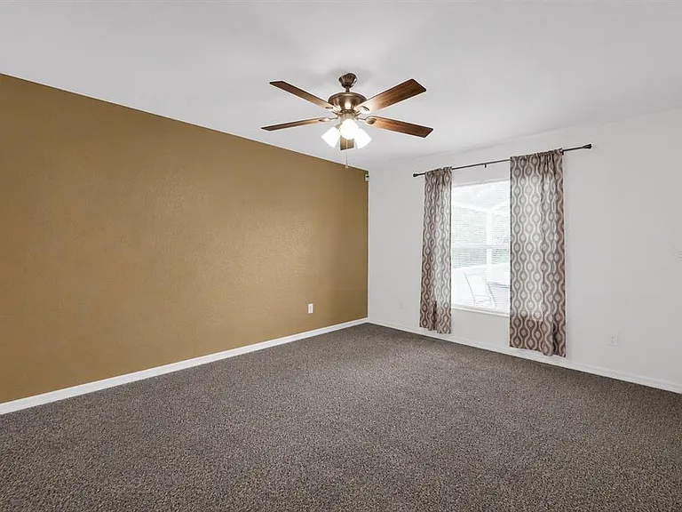 204 Gleneagles Dr — Photo 15