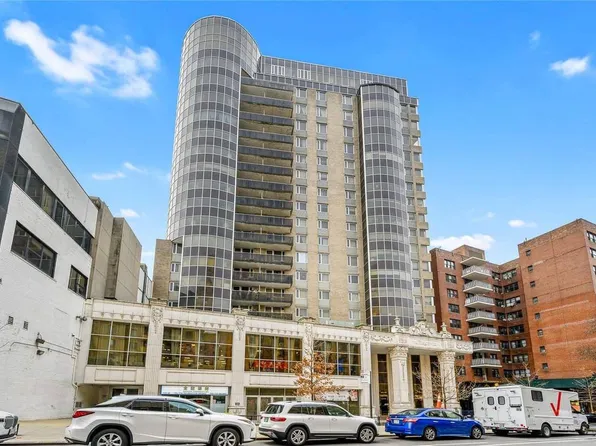 13338 Sanford Ave, Flushing, NY 11355