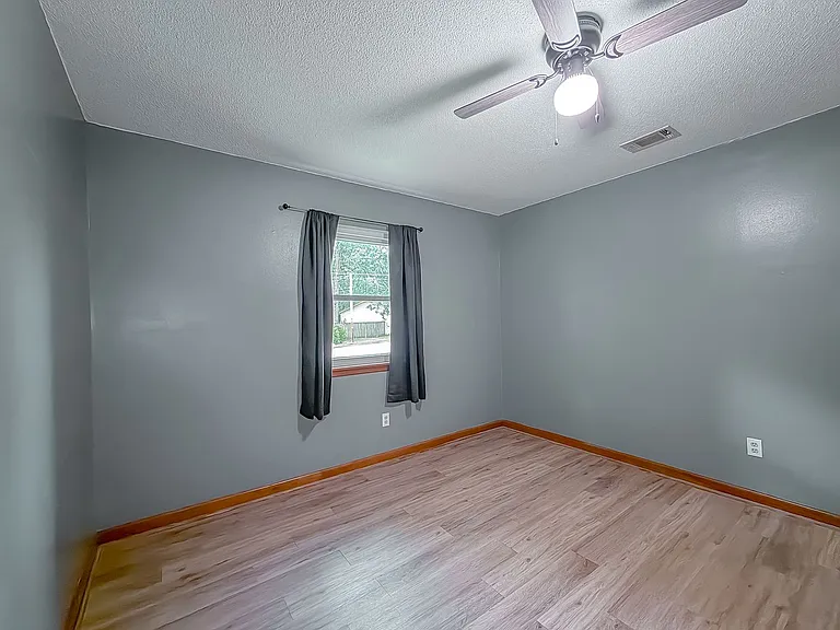 776 Lupine Ln — Photo 29