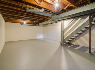 Carriage House Apartments, Flint, MI 48503