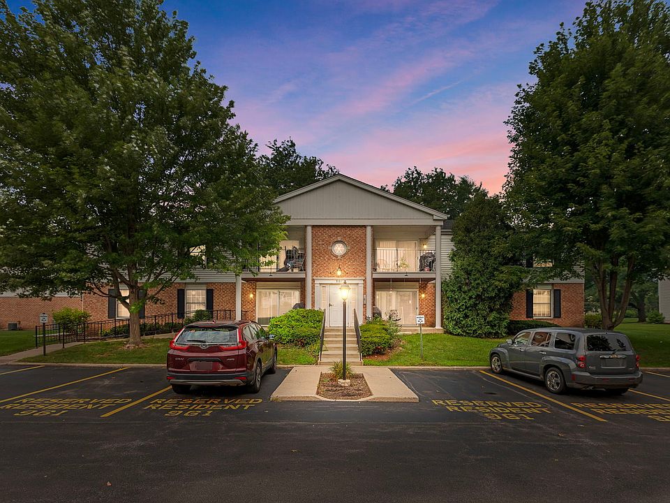 2nd image of 961 Golf Course Rd APT 6