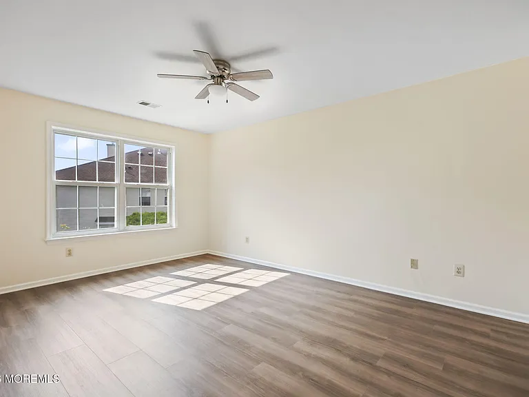 761 Banyan Ct — Photo 25