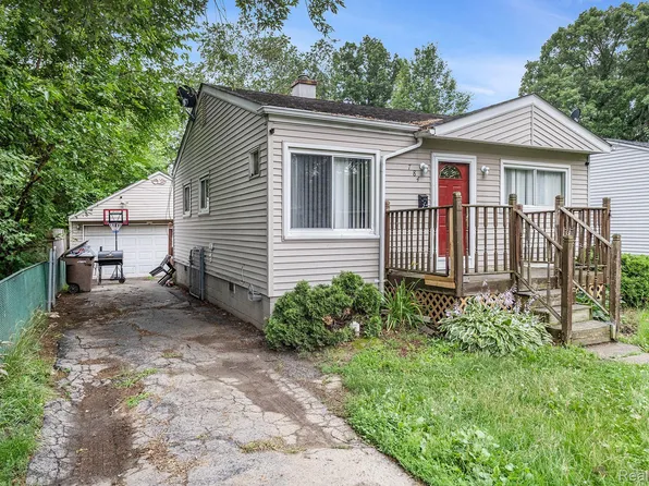 784 E Beverly Ave, Pontiac, MI 48340