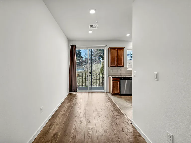 545 Gloria May Ln — Photo 15