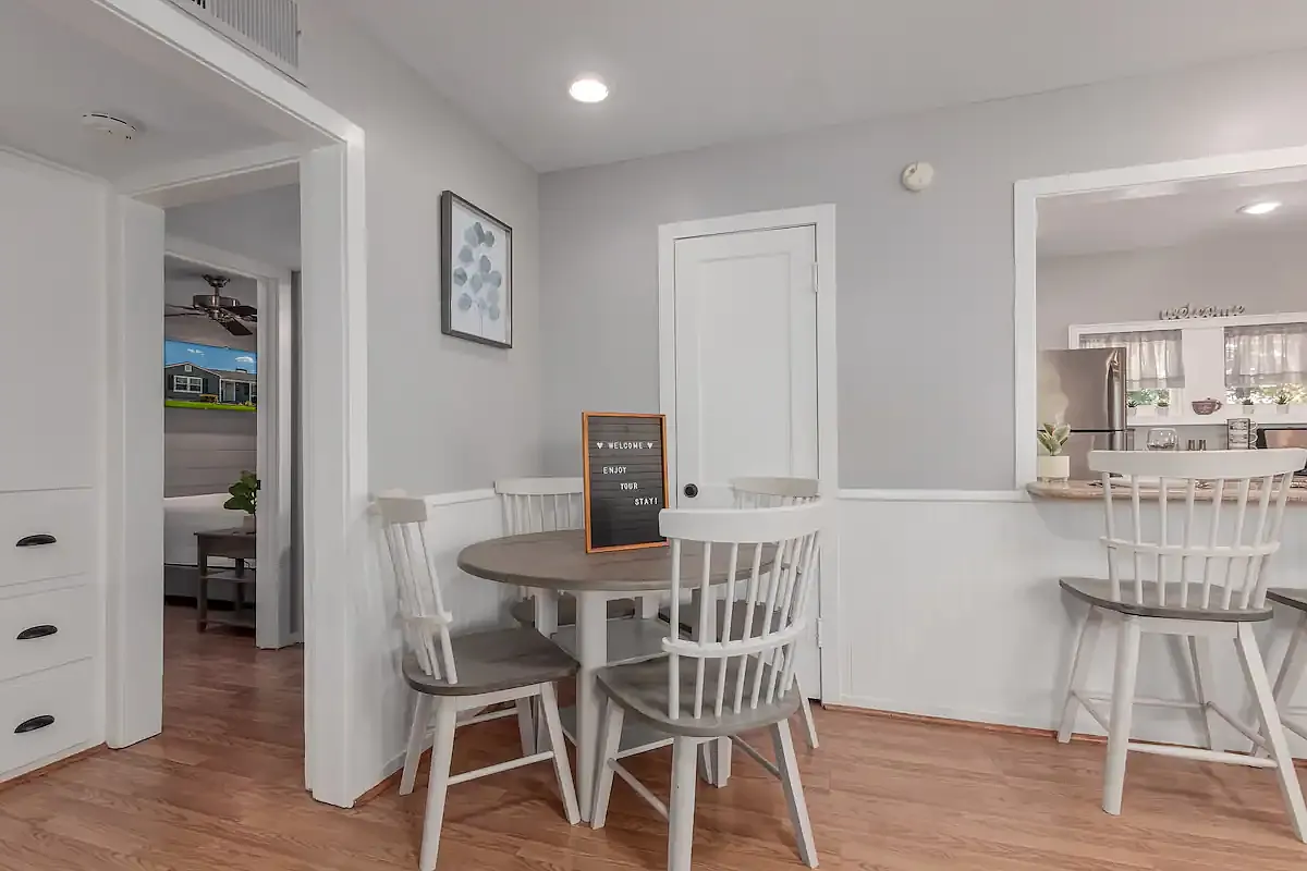 2 bed, 1100 sqft, $3,200 — Photo 4