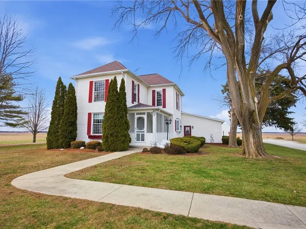 21137 E County Road 1050 N, Ashmore, IL 61912